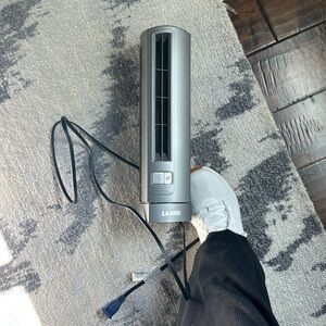 Lasko Air Stik Ulta-Slim Oscillating Desktop Fan, 2 Speeds, 14", Gray, 4000